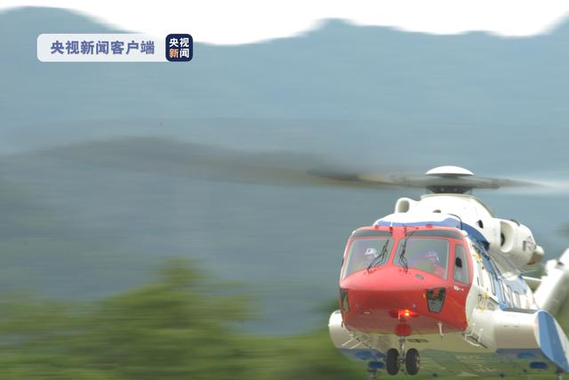 AC313A大型民用直升机首飞成功 我国航空应急救济装备再添新利器
