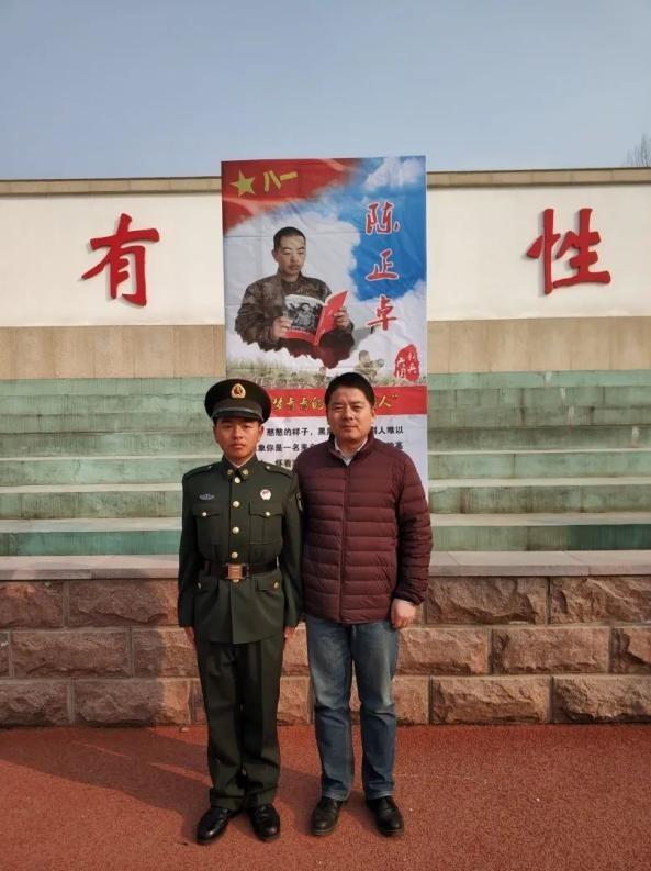 明天，中国群众束缚军迎来建军95周年，带你熟悉武汉大学14位学霸甲士！