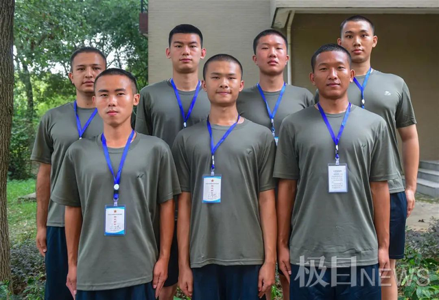 明天，中国群众束缚军迎来建军95周年，带你熟悉武汉大学14位学霸甲士！