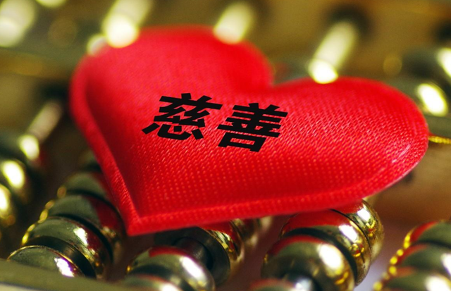 从豪捐20亿到“身败名裂”，中国首善陈光标，被拍到在家种地？